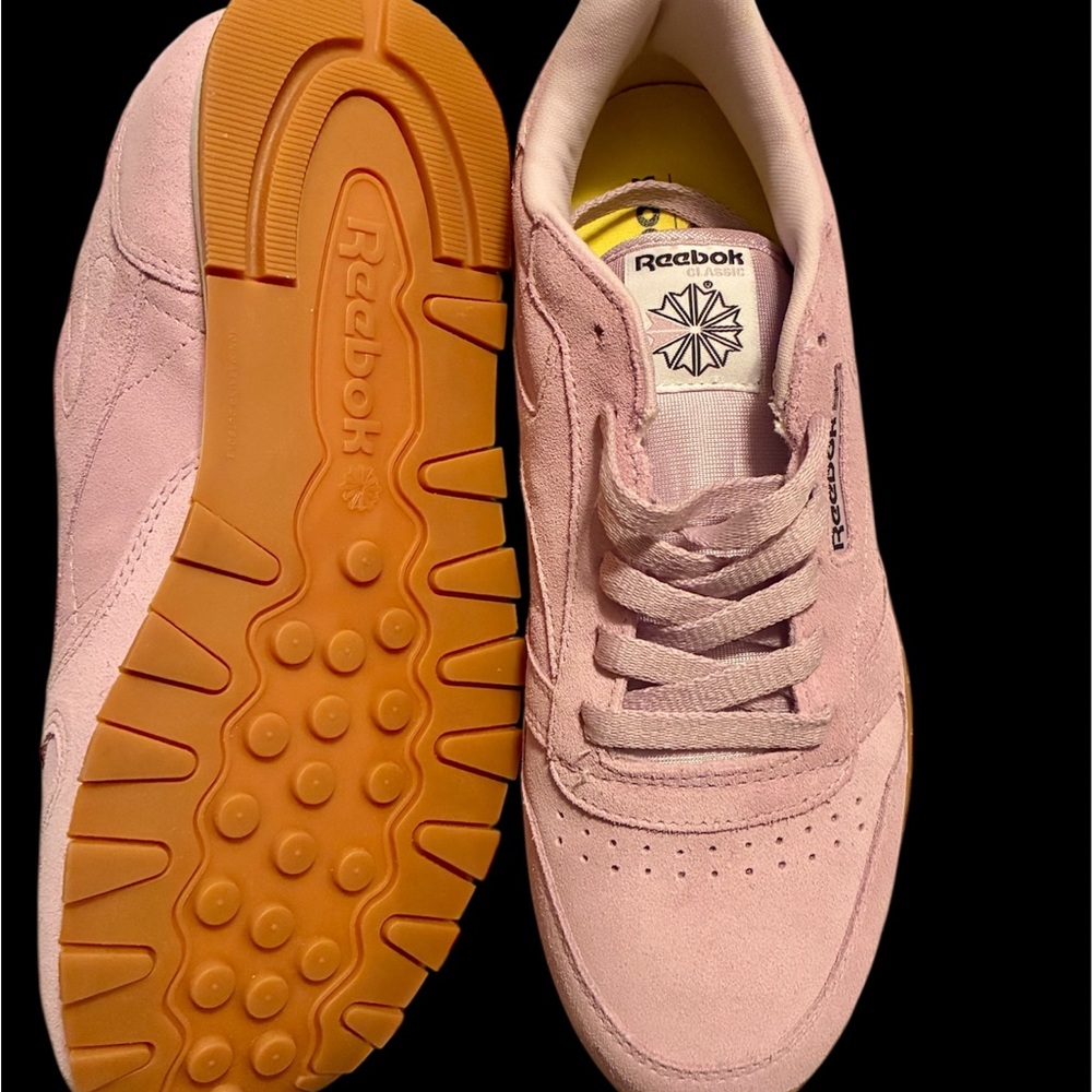 Reebok Women's Light Pink and Orange Sneakers